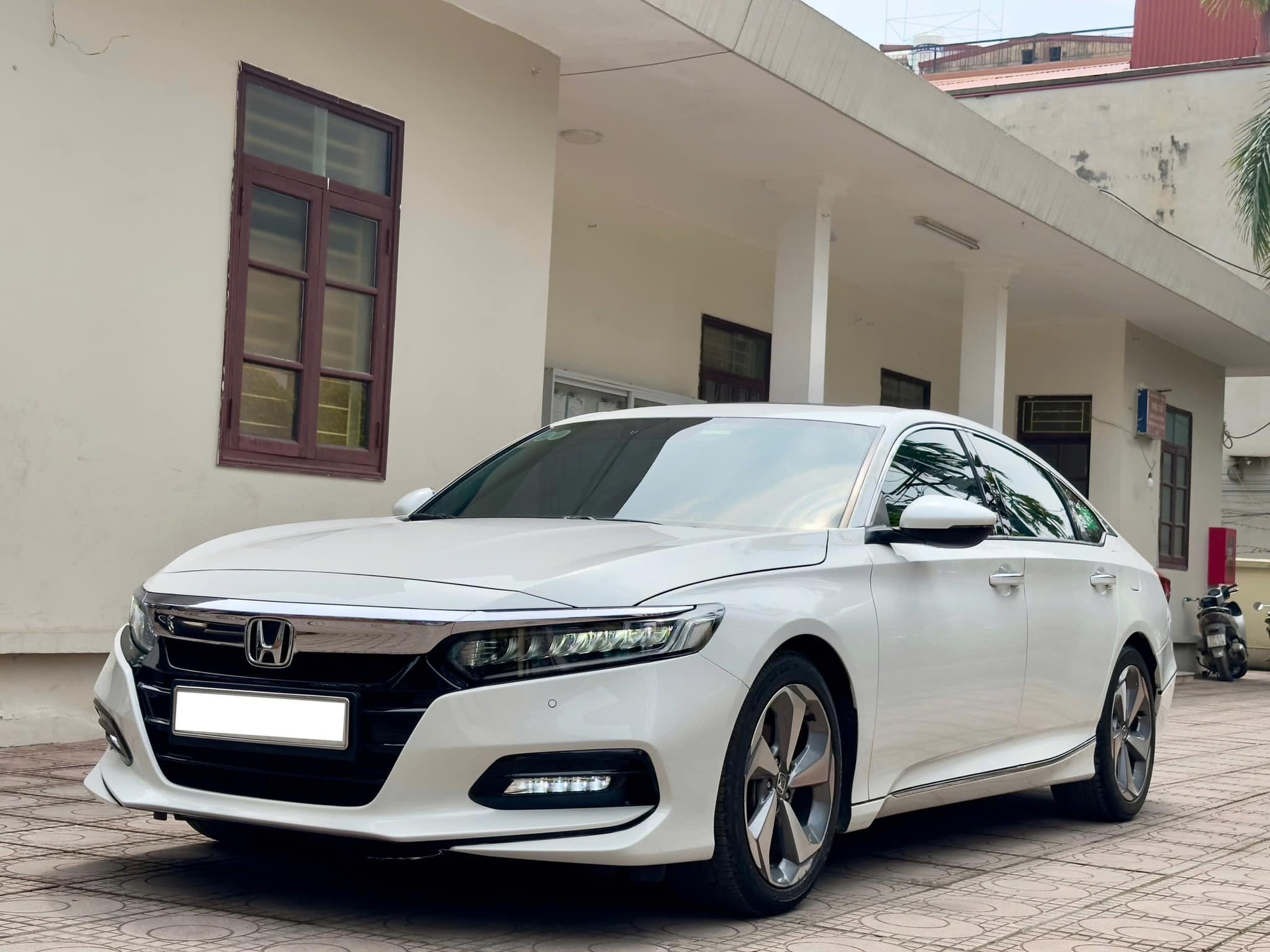 Rao Honda Accord 2019 rẻ hơn thị trường cả trăm triệu đồng, người bán thật thà giải thích khiến CĐM khen ngợi - Ảnh 2.