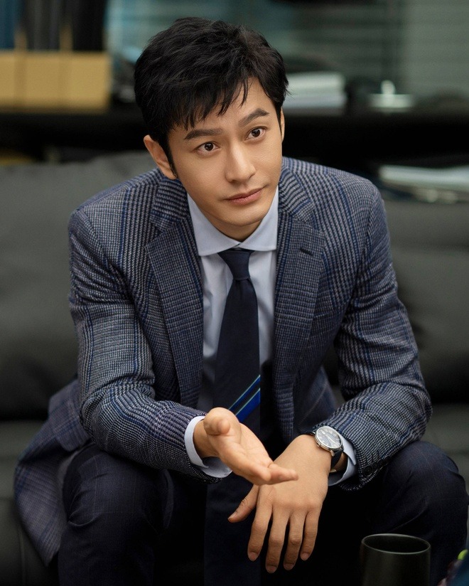 Di ch&uacute;c Huỳnh Hiểu Minh: Qu&yacute; tử bị kiểm so&aacute;t chặt, con g&aacute;i &uacute;t phải l&agrave;m được 1 việc mới c&oacute; thể lấy 17.500 tỷ?- Ảnh 5.