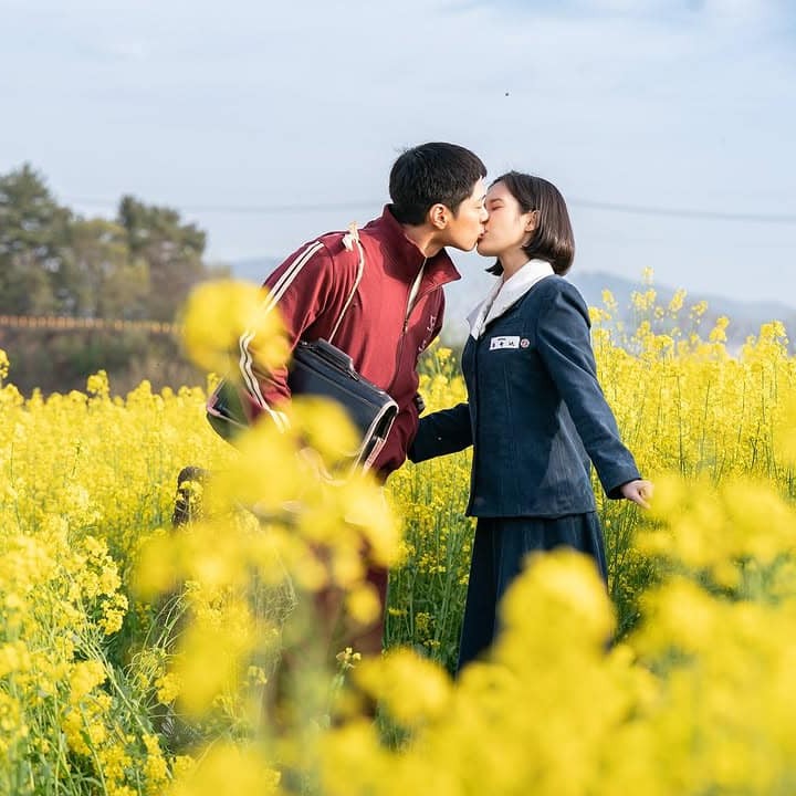 Người mẹ d&ugrave;ng kế "đuổi g&agrave; v&agrave;o chuồng" ngăn cấm con trai học cấp 3 y&ecirc;u đương: Kết cục ra sao m&agrave; ai nghe cũng rối bời? - Ảnh 1.