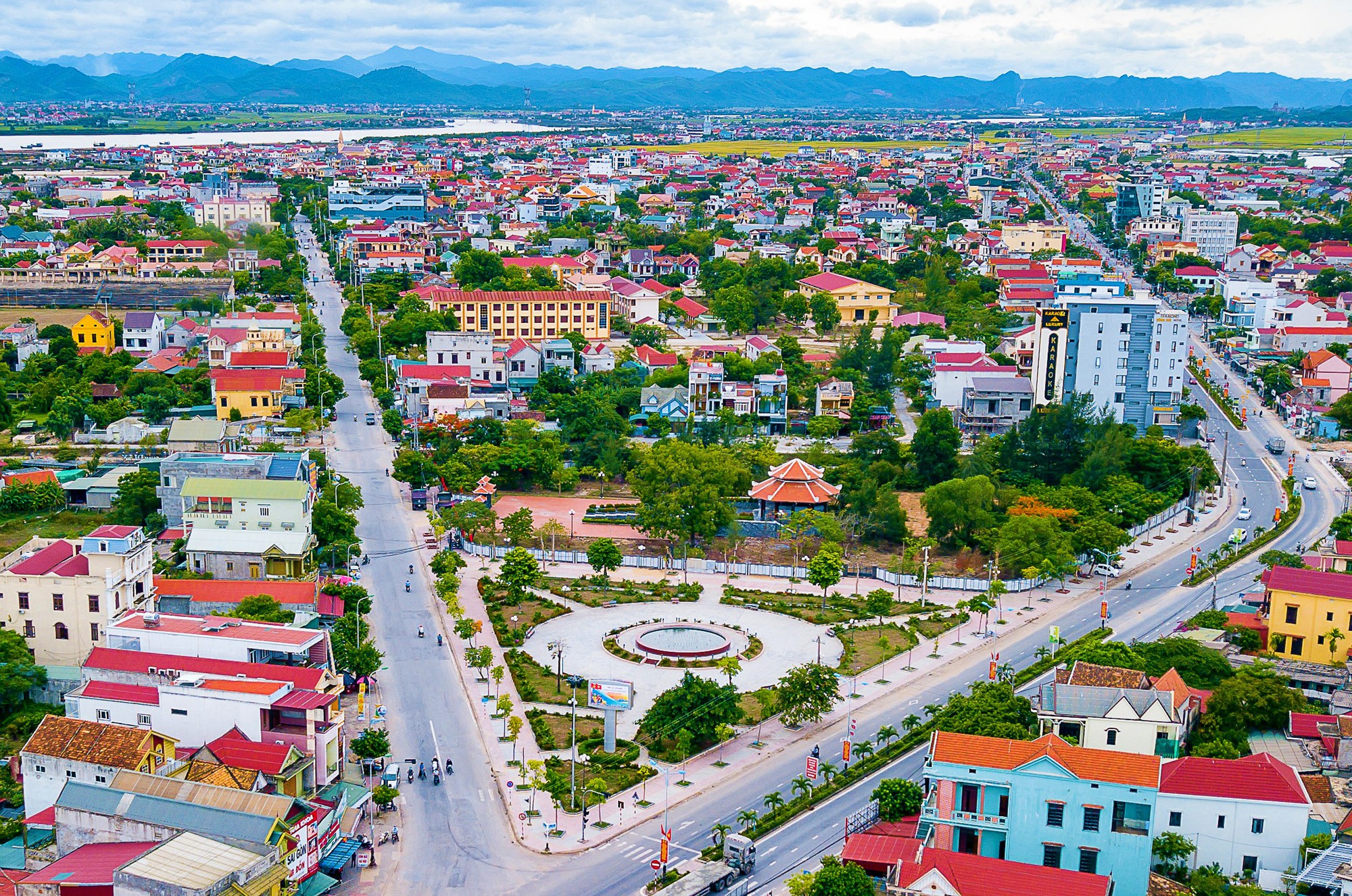 Tạm dừng sắp xếp hành chính cấp huyện , xã theo chỉ đạo Bộ Nội vụ - Ảnh 2. Tạm dừng sắp xếp hành chính cấp huyện , xã theo chỉ đạo Bộ Nội vụ - Ảnh 2.