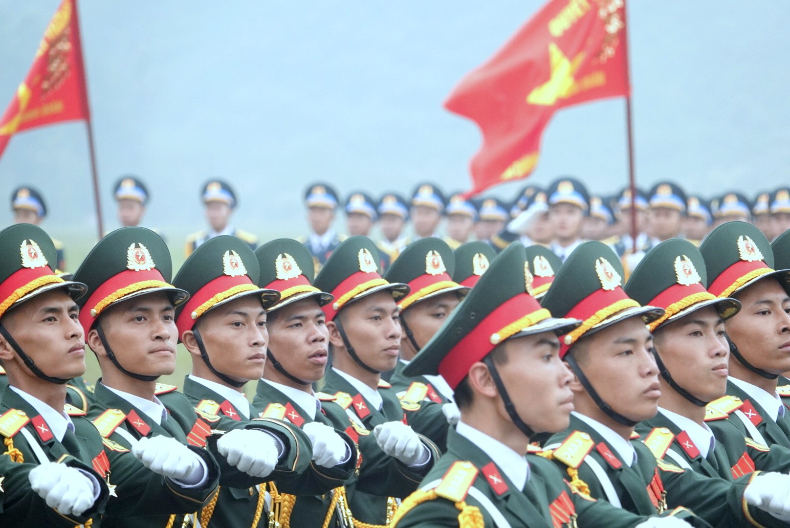 Đại tướng Phan Văn Giang thị sát diễu binh kỷ niệm 50 năm thống nhất - Ảnh 7.