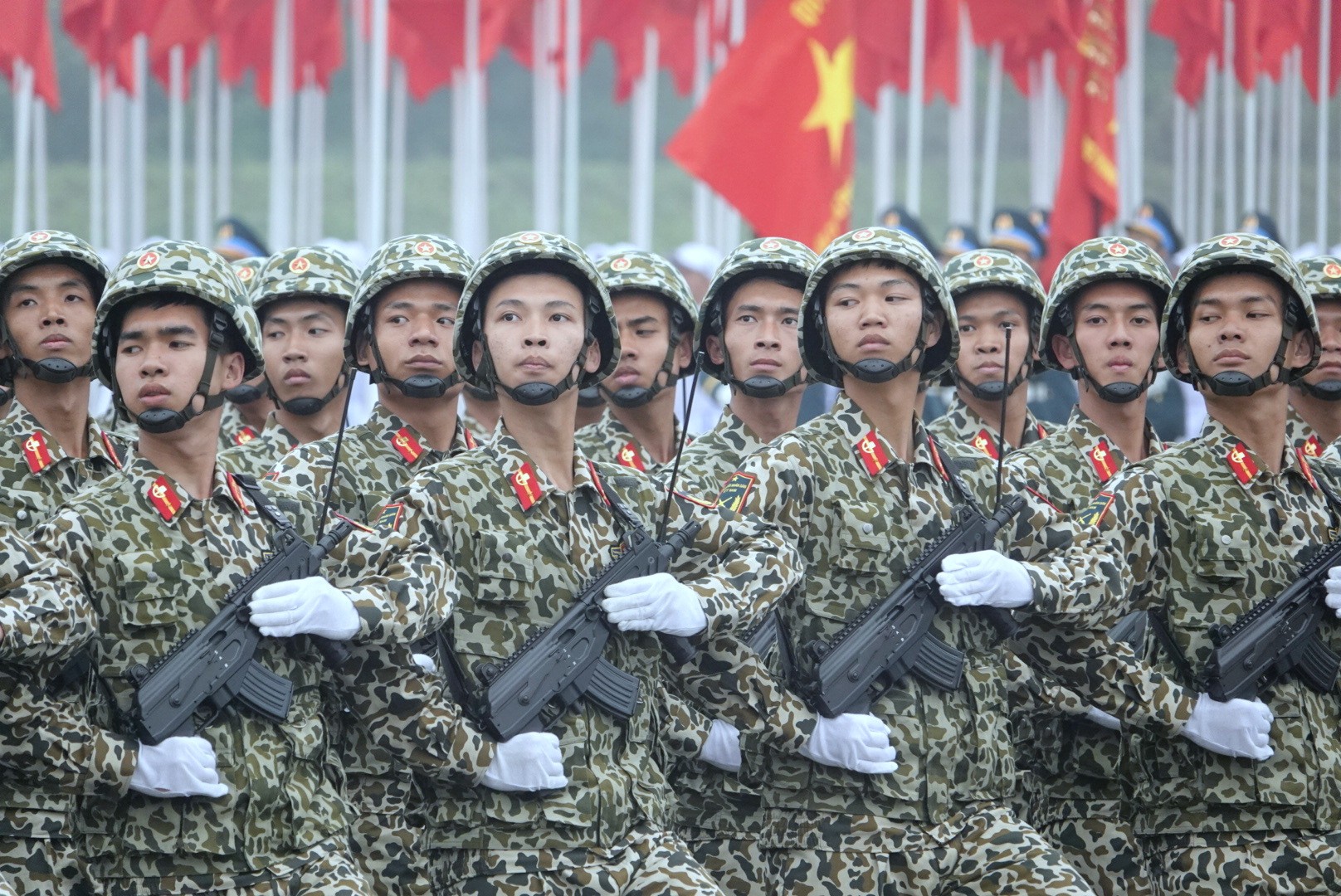 Đại tướng Phan Văn Giang thị sát diễu binh kỷ niệm 50 năm thống nhất - Ảnh 21.