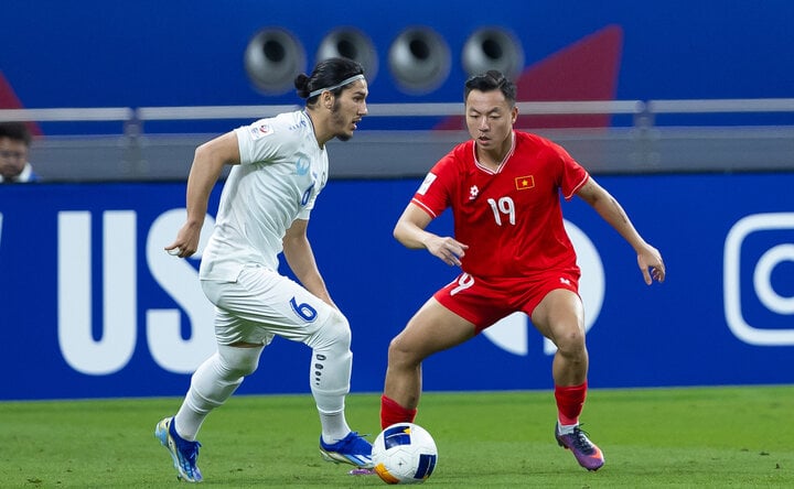 Trụ cột thời &ocirc;ng Troussier lần thứ 2 li&ecirc;n tiếp bị HLV Kim Sang-sik gạch t&ecirc;n v&agrave;o ph&uacute;t ch&oacute;t - Ảnh 1.