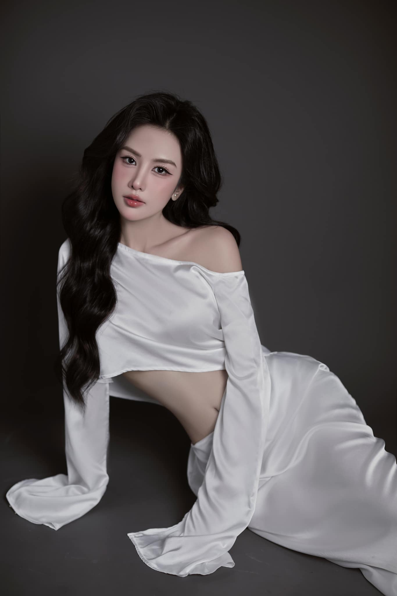 Con gái út của NSND nổi tiếng thi Hoa hậu Hoàn vũ Việt Nam, nhan sắc thế nào? - Ảnh 11.