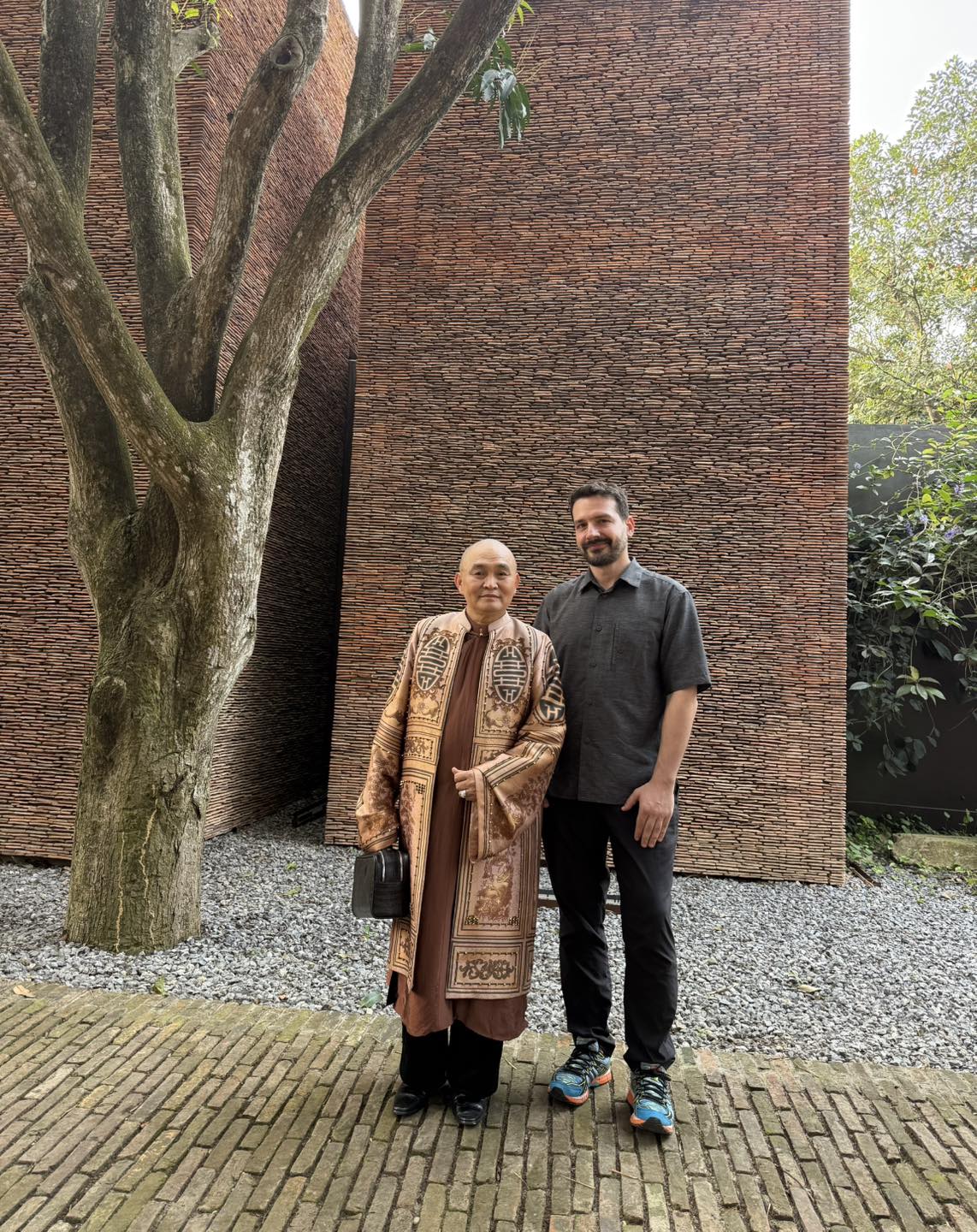 Xuân Hinh khoe cận cảnh bảo tàng 5000m2, được giám tuyển thiết kế nổi tiếng lặn lội từ Mỹ đến thăm- Ảnh 1.