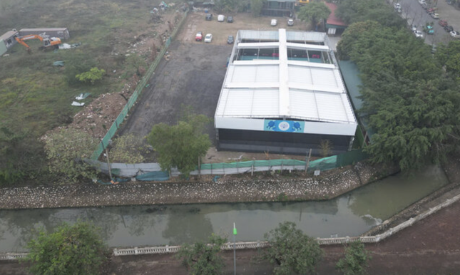 Chủ tịch H&agrave; Nội y&ecirc;u cầu điều tra s&acirc;n pickleball Long Bi&ecirc;n x&acirc;y tr&aacute;i ph&eacute;p tr&ecirc;n đất c&ocirc;ng - Ảnh 1.