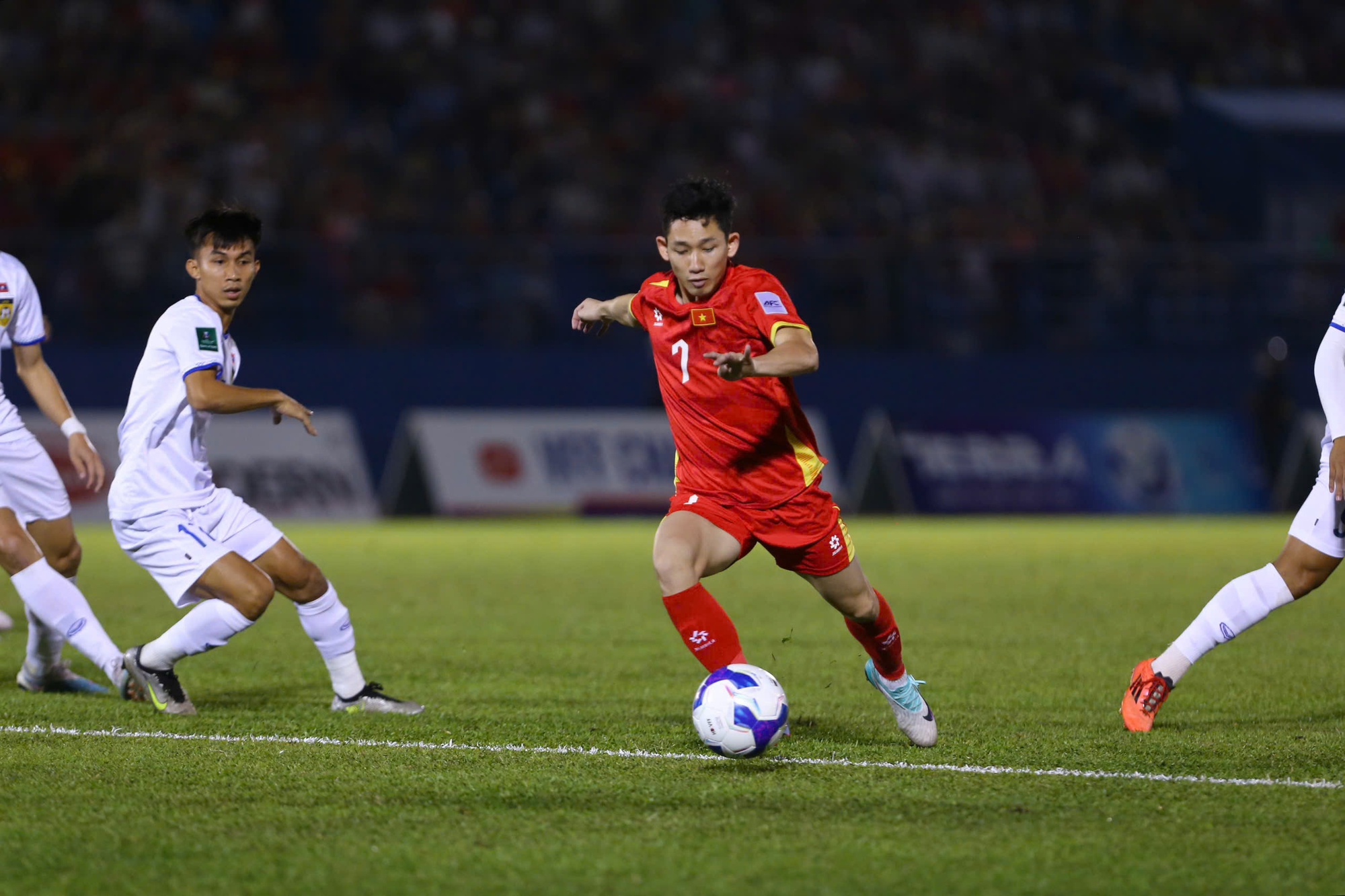 C&ograve;n hơn một trận thắng cho đội tuyển Việt Nam!- Ảnh 5.