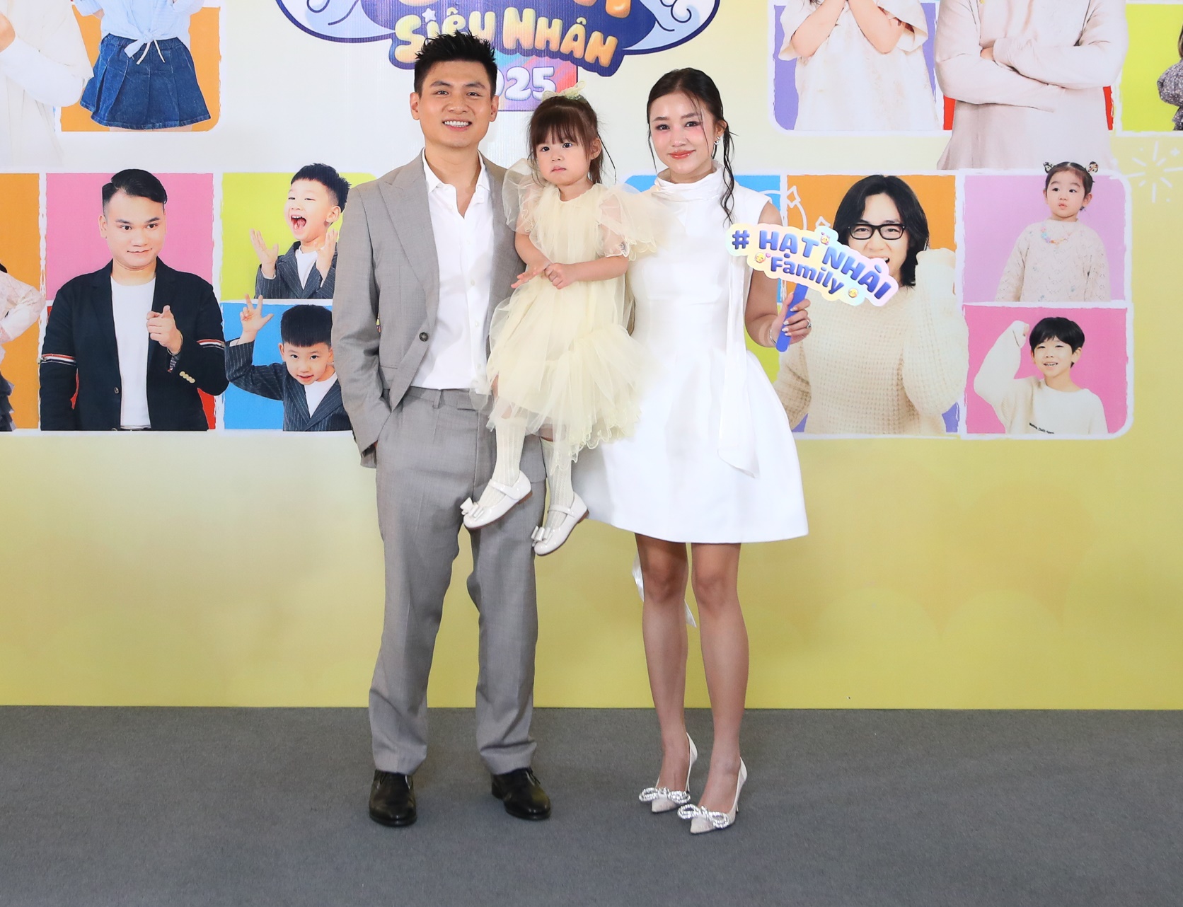 Gia đình Salim lần đầu lộ diện sau đám cưới, Long Hạt Nhài nhắc vợ "thắt dây an toàn" xem anh chăm bé Pam- Ảnh 1.