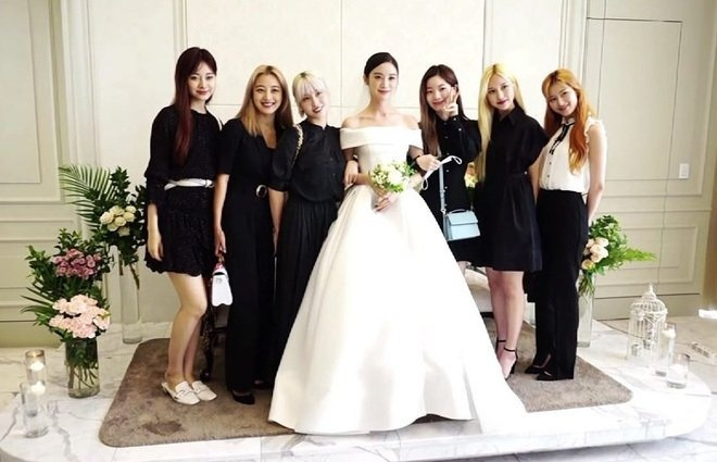 Ở quốc gia n&agrave;y, &ldquo;luật bất th&agrave;nh văn&rdquo; đi ăn cưới l&agrave; mặc đồ đen: Ai mặc kh&aacute;c dễ bị coi như &ldquo;chơi trội&rdquo;- Ảnh 1.