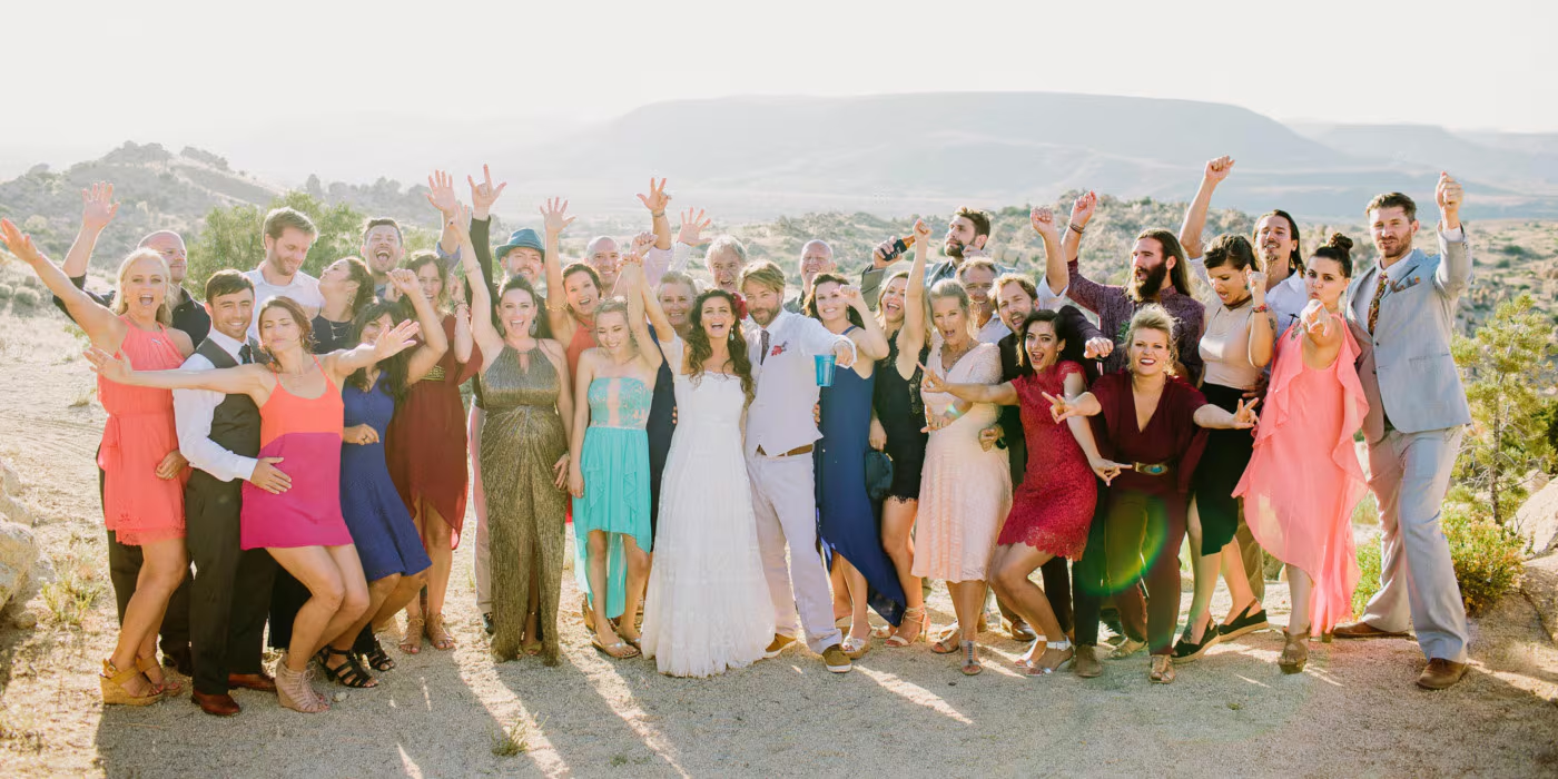 Ở quốc gia n&agrave;y, &ldquo;luật bất th&agrave;nh văn&rdquo; đi ăn cưới l&agrave; mặc đồ đen: Ai mặc kh&aacute;c dễ bị coi như &ldquo;chơi trội&rdquo;- Ảnh 2.