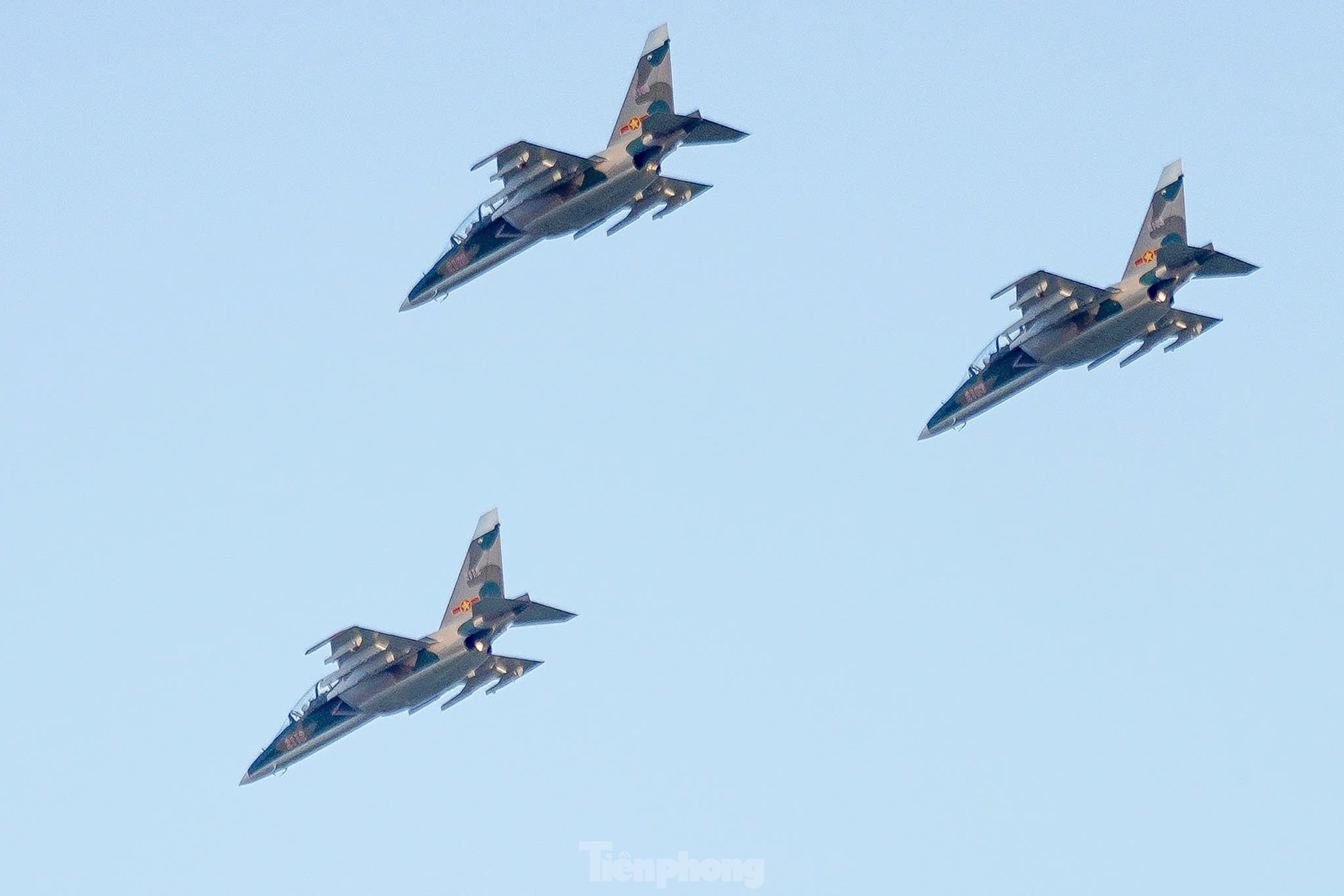 Hợp luyện đội hình trực thăng , Yak - 130 và su - 30 mk2 tại Đồng Nai - Ảnh 8. Hợp luyện đội hình trực thăng , Yak - 130 và su - 30 mk2 tại Đồng Nai - Ảnh 8.