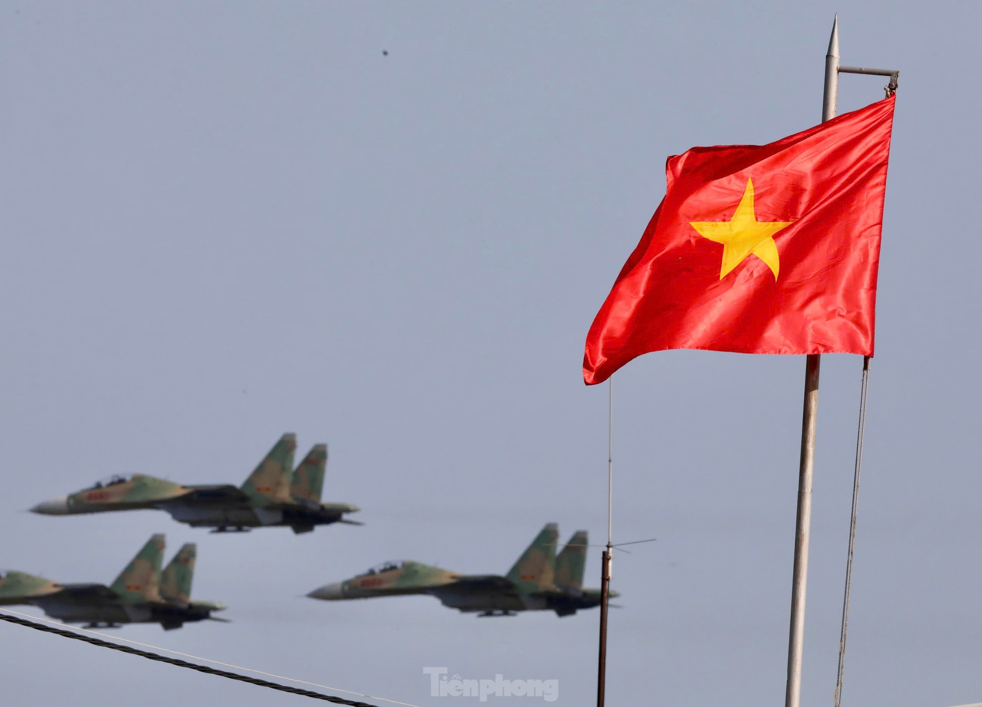 Hợp luyện đội hình trực thăng , Yak - 130 và su - 30 mk2 tại Đồng Nai - Ảnh 21. Hợp luyện đội hình trực thăng , Yak - 130 và su - 30 mk2 tại Đồng Nai - Ảnh 21.