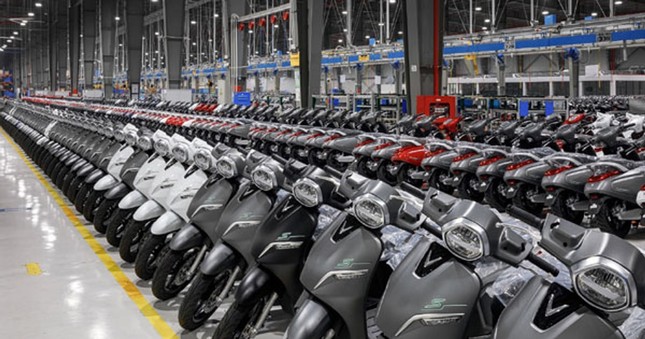 Thị trường xe m&aacute;y điện Việt Nam tiềm năng nhất nh&igrave; thế giới - Ảnh 1.