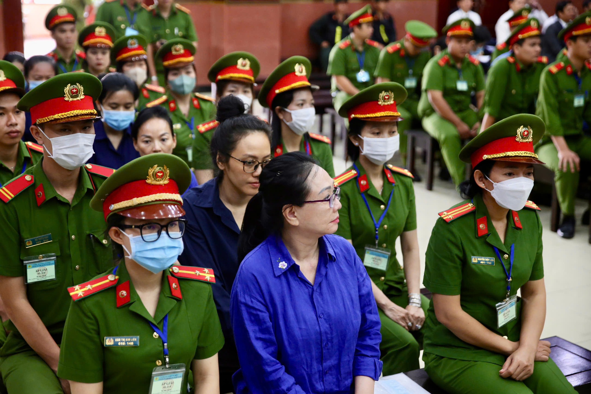 Vợ Chủ tịch Công ty Chứng khoán Tân Việt nói về tài sản của người chồng đã mất - Ảnh 1. Vợ Chủ tịch Công ty Chứng khoán Tân Việt nói về tài sản của người chồng đã mất - Ảnh 1.