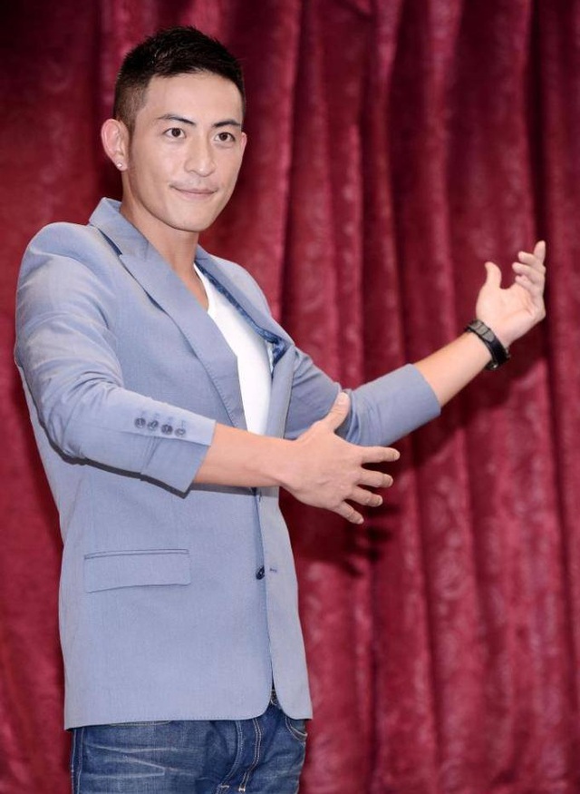 Sao nam bạo hành bạn gái dã man, tuyên bố 1 câu gây phẫn nộ liền bị trục xuất trong bẽ bàng- Ảnh 3. Sao nam bạo hành bạn gái dã man, tuyên bố 1 câu gây phẫn nộ liền bị trục xuất trong bẽ bàng- Ảnh 3.