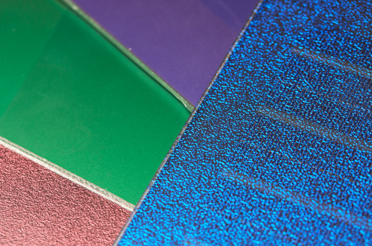 Mu&ocirc;n m&agrave;u mu&ocirc;n vẻ tấm pin năng lượng mặt trời- Ảnh 3.