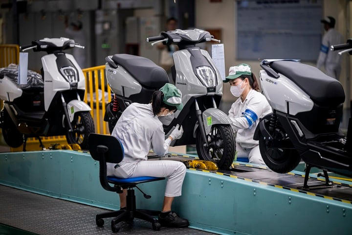 Hỏi AI phân tích xe điện sản xuất tại VN Honda ICON e:, chỉ Deepseek nói ra được 1 cụm từ ‘đắt giá’- Ảnh 1.