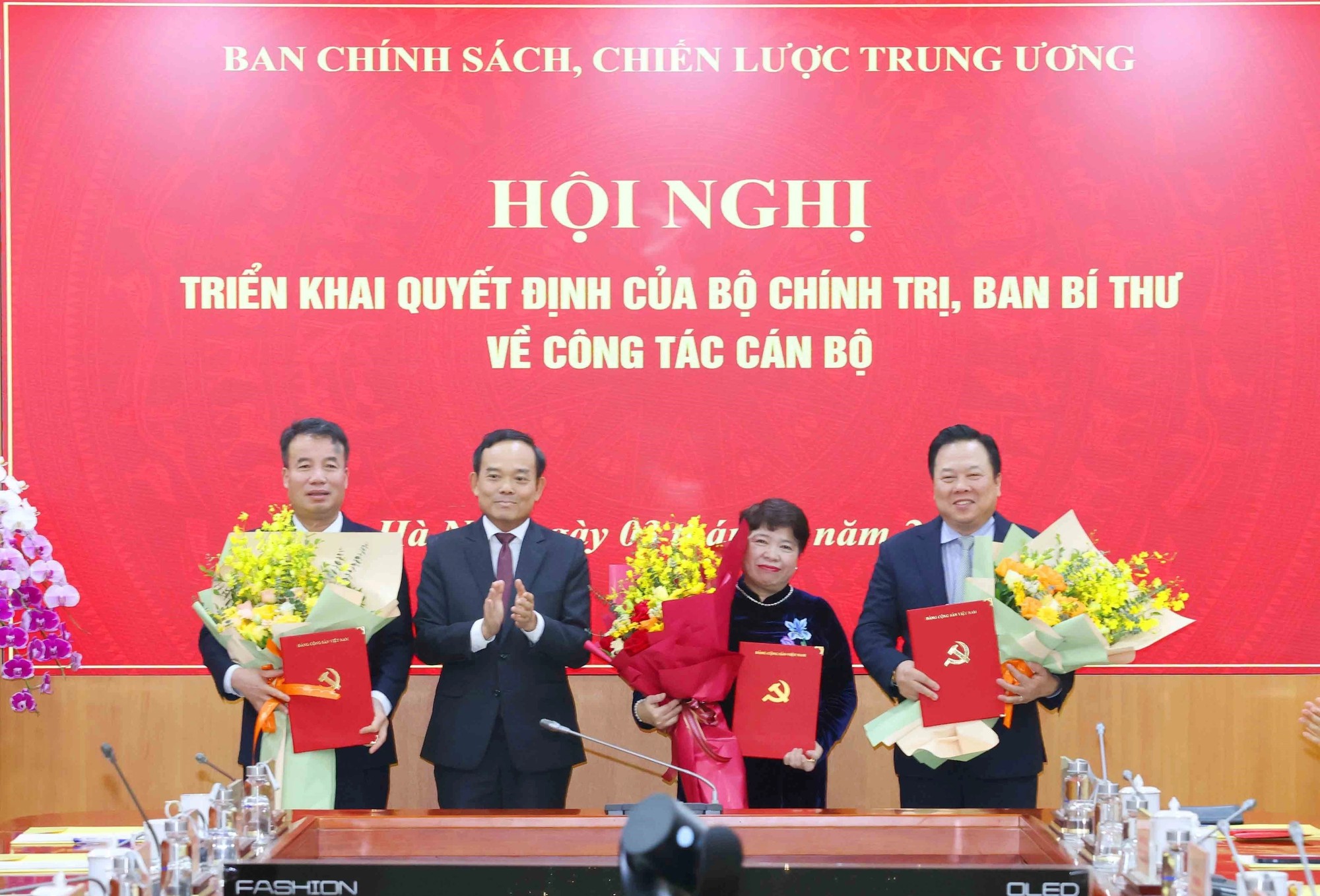 Bộ Chính trị bổ nhiệm 3 Phó Trưởng Ban Chính sách , chiến lược Trung ương - Ảnh 1.
