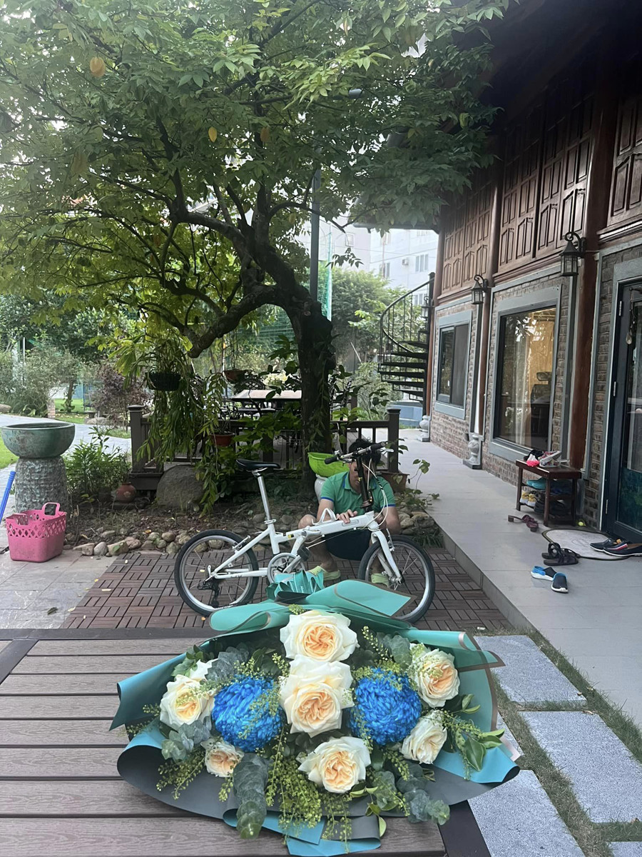 B&ecirc;n trong biệt phủ như resort 5 sao của nam nghệ sĩ gắn liền với Gặp nhau cuối tuần- Ảnh 15.