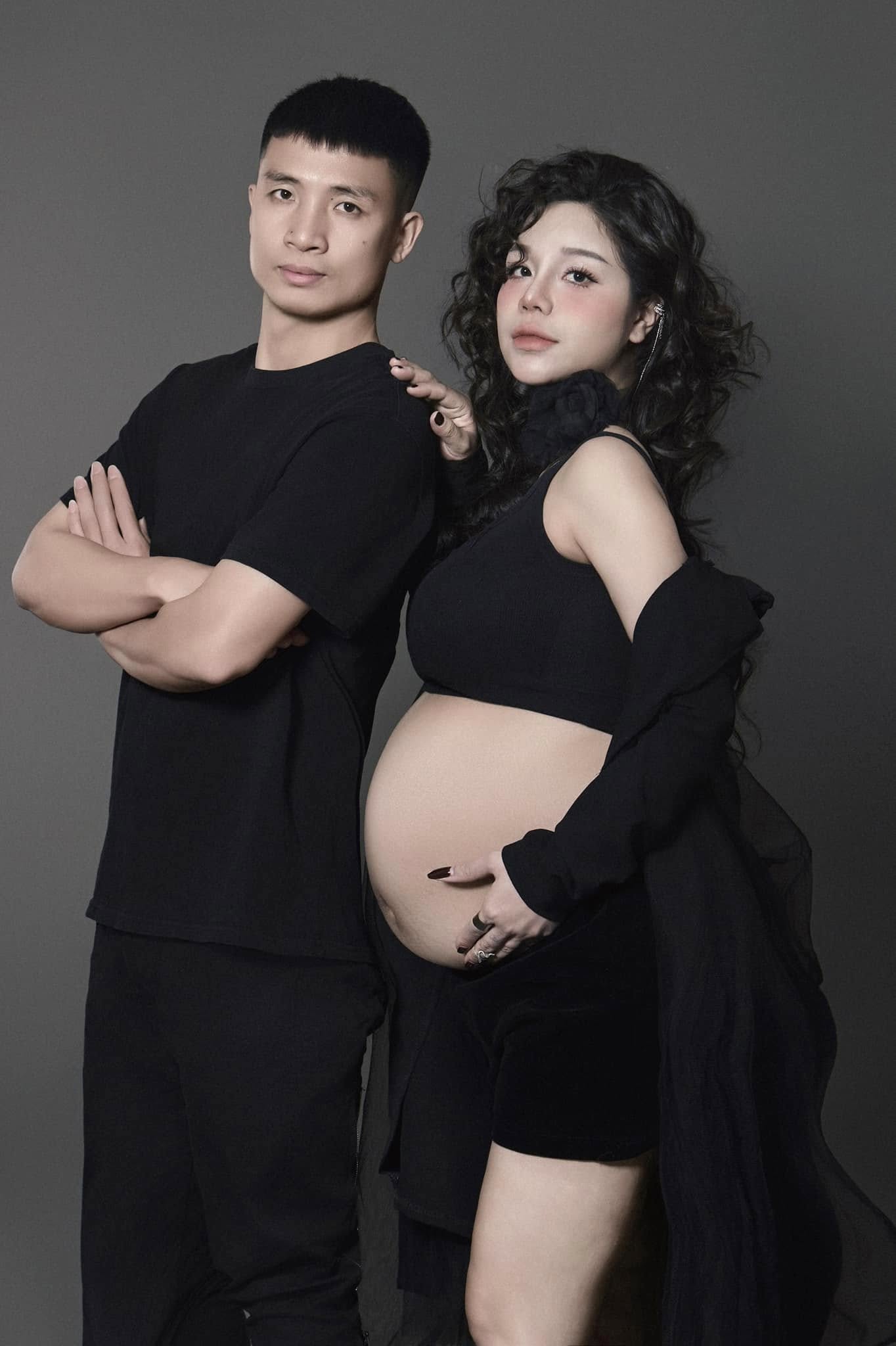 Vợ Bùi Tiến Dũng bụng bầu vượt mặt nhan sắc vẫn đỉnh của chóp, gia đình sóng gió nhất làng bóng "gương vỡ lại lành" - Ảnh 2. Vợ Bùi Tiến Dũng bụng bầu vượt mặt nhan sắc vẫn đỉnh của chóp, gia đình sóng gió nhất làng bóng "gương vỡ lại lành" - Ảnh 2.