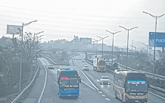 Thông tư mới của Bộ Công an: Trượt lý thuyết giấy phép lái xe vẫn được thi các phần còn lại - Ảnh 2.