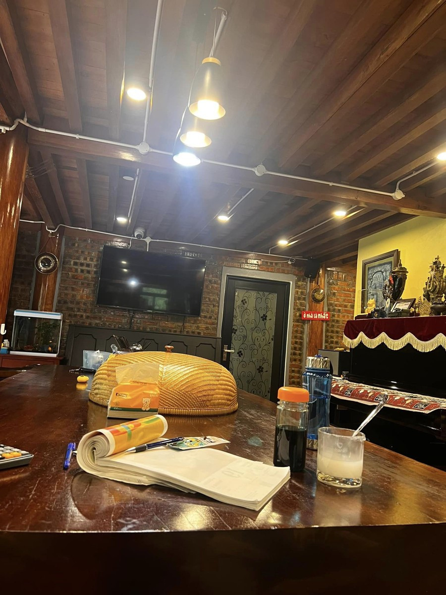 B&ecirc;n trong biệt phủ như resort 5 sao của nam nghệ sĩ gắn liền với Gặp nhau cuối tuần- Ảnh 12.