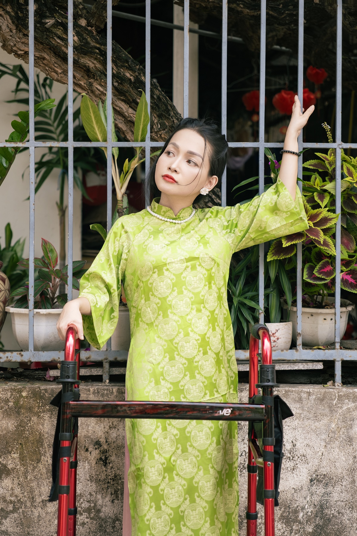 Nh&agrave; văn Trần Tr&agrave; My tham dự Miss Crescent Moon Vietnam 2025: "Cuộc thi gi&uacute;p t&ocirc;i vượt qua nỗi sợ"- Ảnh 2.