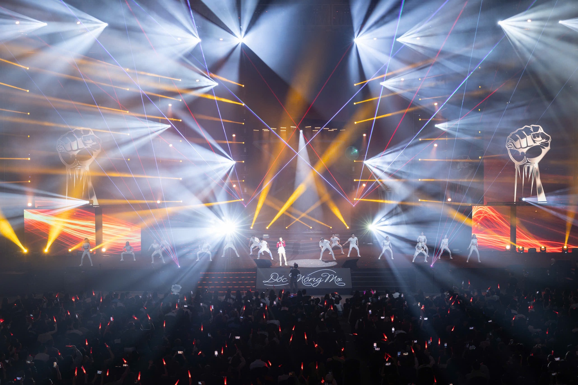 Đạo diễn Phạm Hoàng Giang nói về màn tái hợp sau 18 năm của Mỹ Tâm – Đan Trường tại Hà Nội- Ảnh 5.