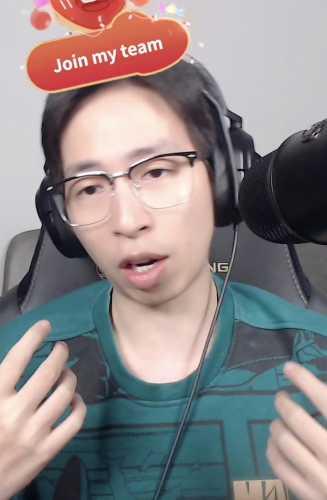 Tuy&ecirc;n bố l&uacute;c nửa đ&ecirc;m từ Ngọc Kem- Ảnh 2.