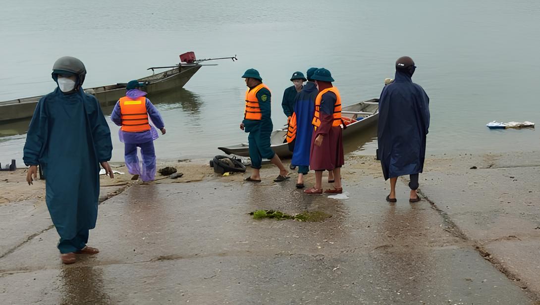 Thi thể nam shipper được t&igrave;m thấy sau 2 ng&agrave;y gieo m&igrave;nh xuống s&ocirc;ng- Ảnh 1.