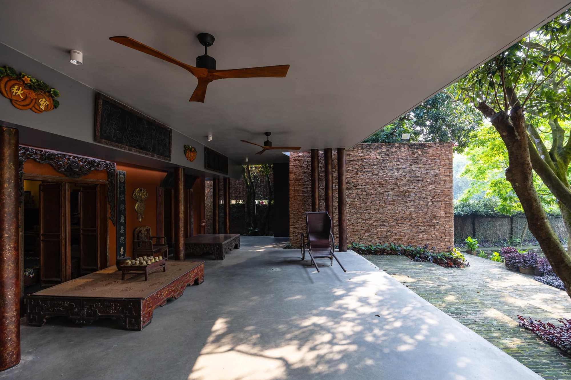 Giải mã 5 tòa tháp như những cây cột sừng sững ở biệt phủ 5.000m2 của nghệ sĩ Xuân Hinh- Ảnh 12. Giải mã 5 tòa tháp như những cây cột sừng sững ở biệt phủ 5.000m2 của nghệ sĩ Xuân Hinh- Ảnh 12.