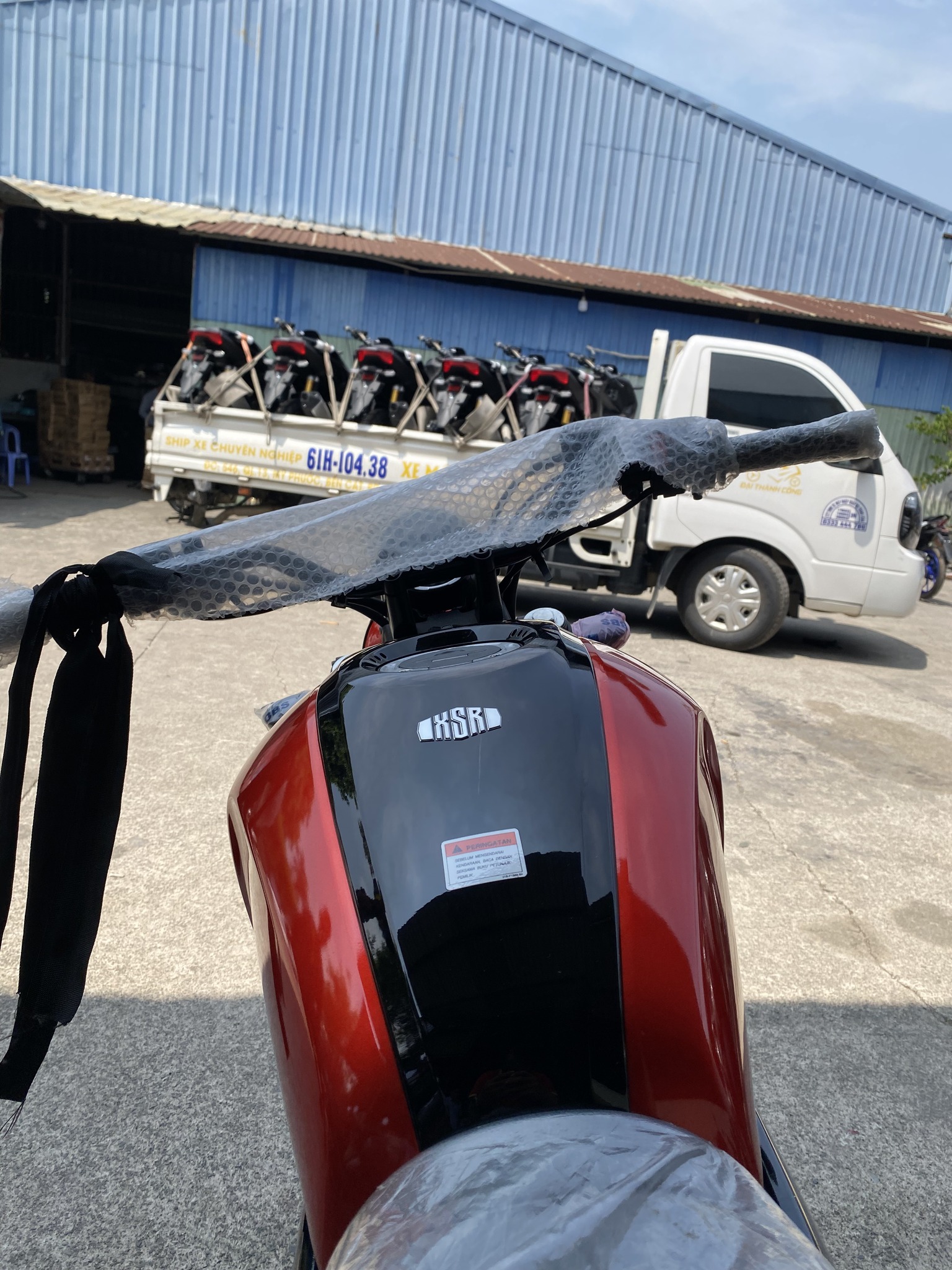 Xe Yamaha dáng đẹp đời mới có mặt ở đại lý: Mạnh 20 mã lực, ăn xăng 2L/100km, đấu mẫu Honda vừa về nước- Ảnh 11. Xe Yamaha dáng đẹp đời mới có mặt ở đại lý: Mạnh 20 mã lực, ăn xăng 2L/100km, đấu mẫu Honda vừa về nước- Ảnh 11.