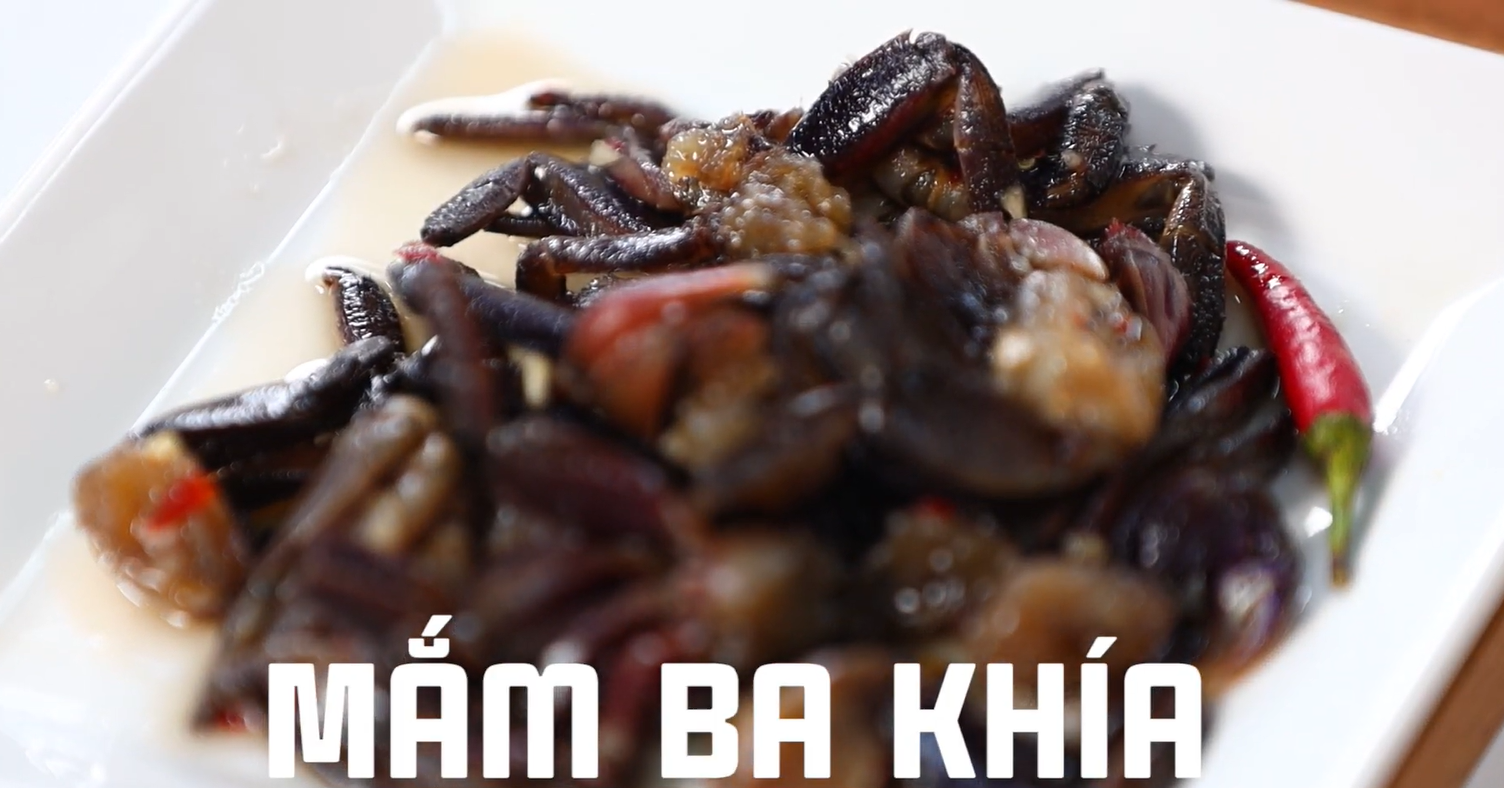 Khách Tây nếm thử 1 món mắm trứ danh của Việt Nam rồi nói: Tôi sẽ không bao giờ ăn lại món này nữa! - Ảnh 5.