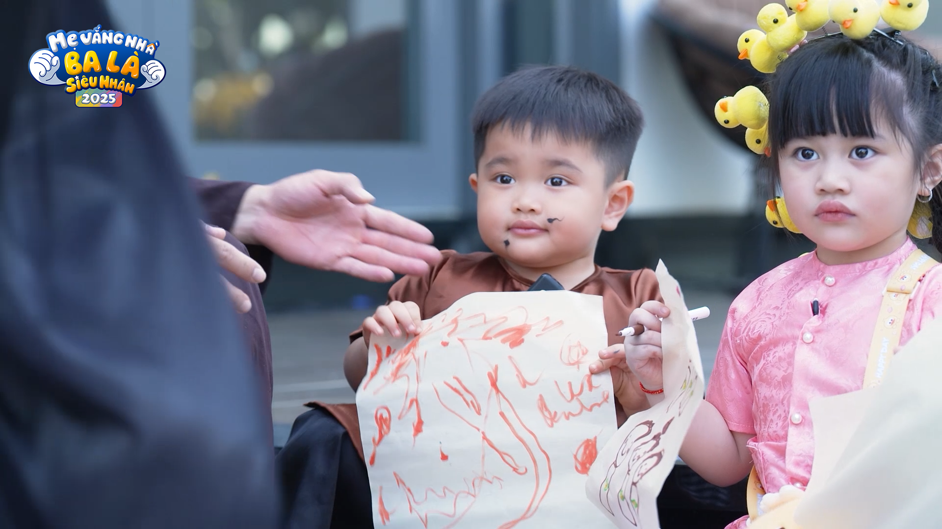 Màn tái xuất “gây cười sảng” của gia đình Lê Dương Bảo Lâm- Ảnh 5.