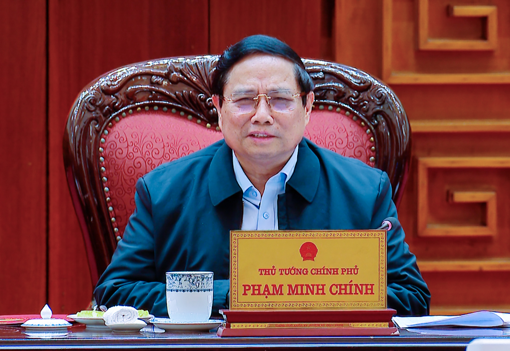 Thủ tướng chủ tr&igrave; cuộc họp về ch&iacute;nh s&aacute;ch thị thực v&agrave; quốc tịch Việt Nam - Ảnh 1.