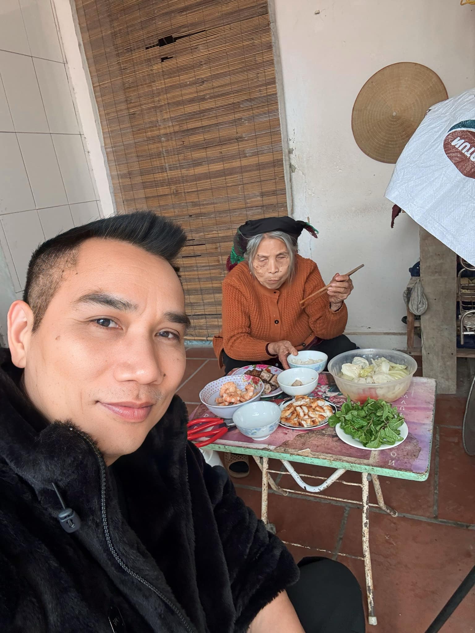 MC Ngô Bá Lục đau đớn thông báo U Soạn qua đời, hàng trăm nghệ sĩ chia buồn: "Sốc quá" - Ảnh 1.