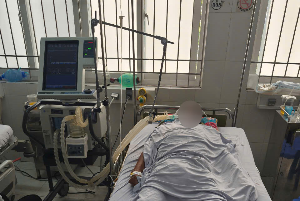 4 Người nguy kịch vì ngộ độc cá nóc sau bữa nhậu canh chua tại Cà Mau - Ảnh 1. 4 Người nguy kịch vì ngộ độc cá nóc sau bữa nhậu canh chua tại Cà Mau - Ảnh 1.