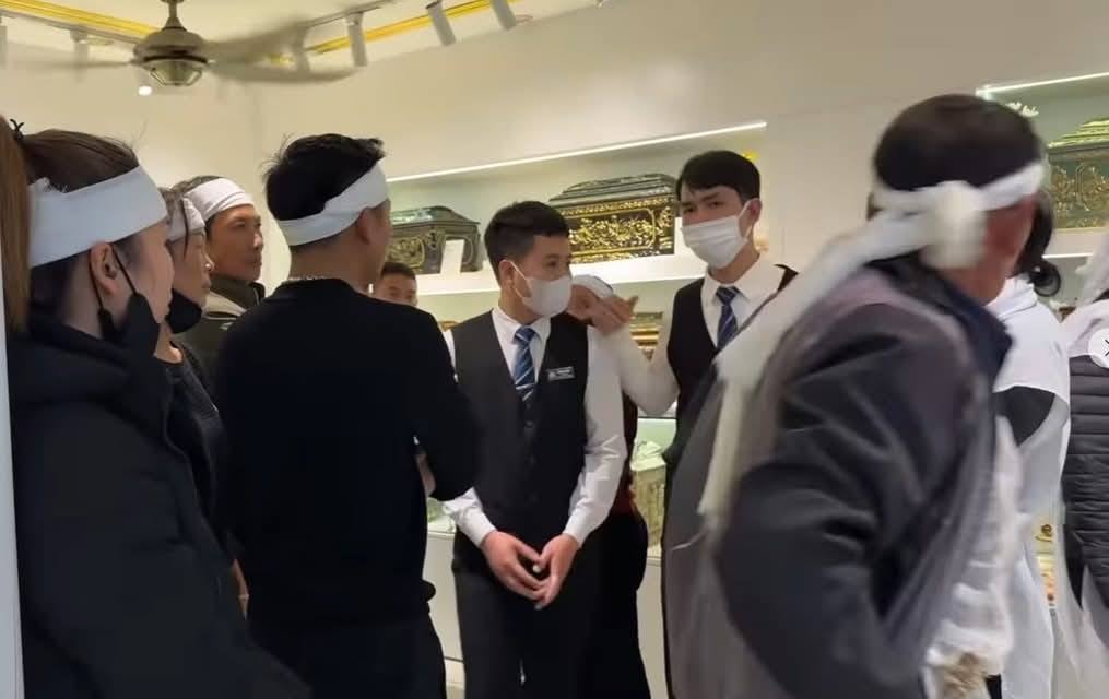 Vụ đài hóa thân Nam Định bị tố chặt chém , công khai đường dây nóng - Ảnh 3. Vụ đài hóa thân Nam Định bị tố chặt chém , công khai đường dây nóng - Ảnh 3.