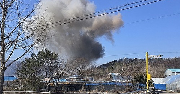 Tổng thống H&agrave;n Quốc Yoon Suk Yeol được trả tự do - Ảnh 2.