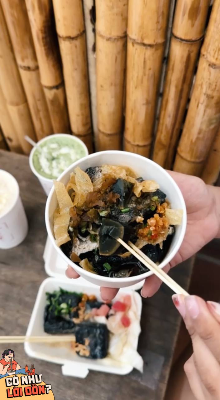 Cận cảnh m&oacute;n ăn vặt "th&uacute;i" nhất S&agrave;i G&ograve;n: Gi&aacute; đắt nhưng vẫn khiến giới trẻ đến tận s&acirc;n bay để ăn - Ảnh 14.