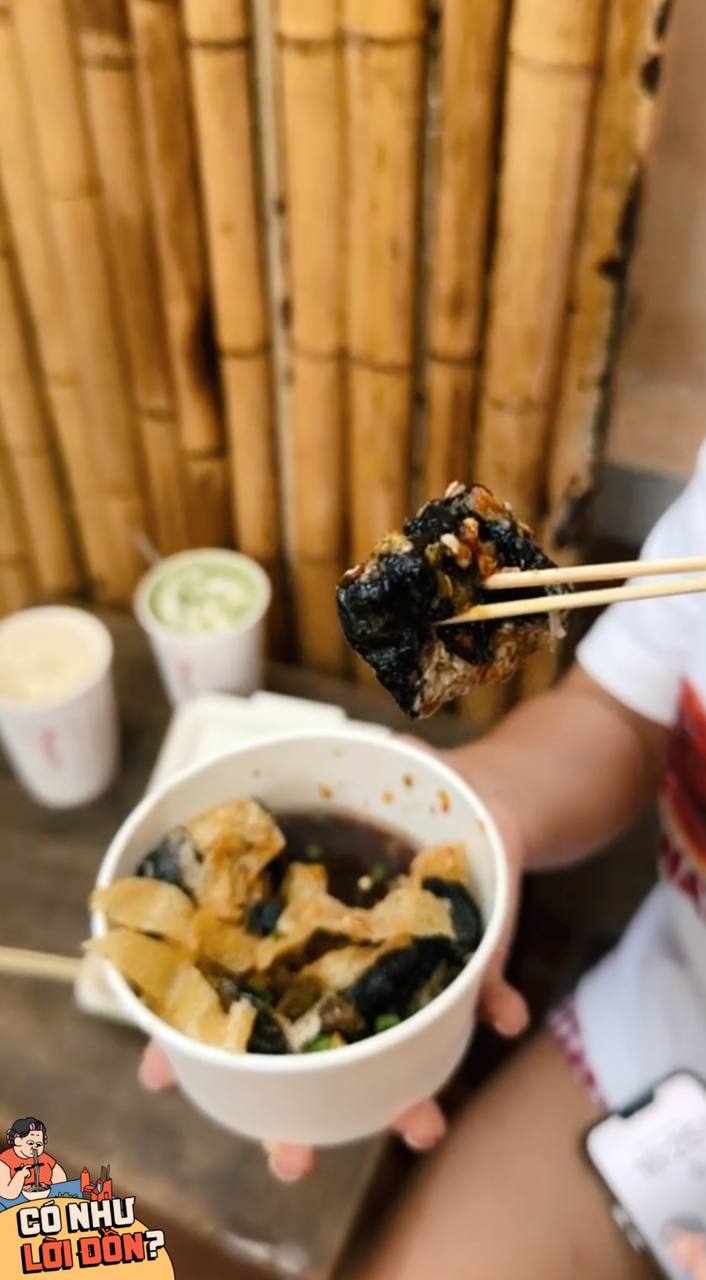 Cận cảnh m&oacute;n ăn vặt "th&uacute;i" nhất S&agrave;i G&ograve;n: Gi&aacute; đắt nhưng vẫn khiến giới trẻ đến tận s&acirc;n bay để ăn - Ảnh 13.