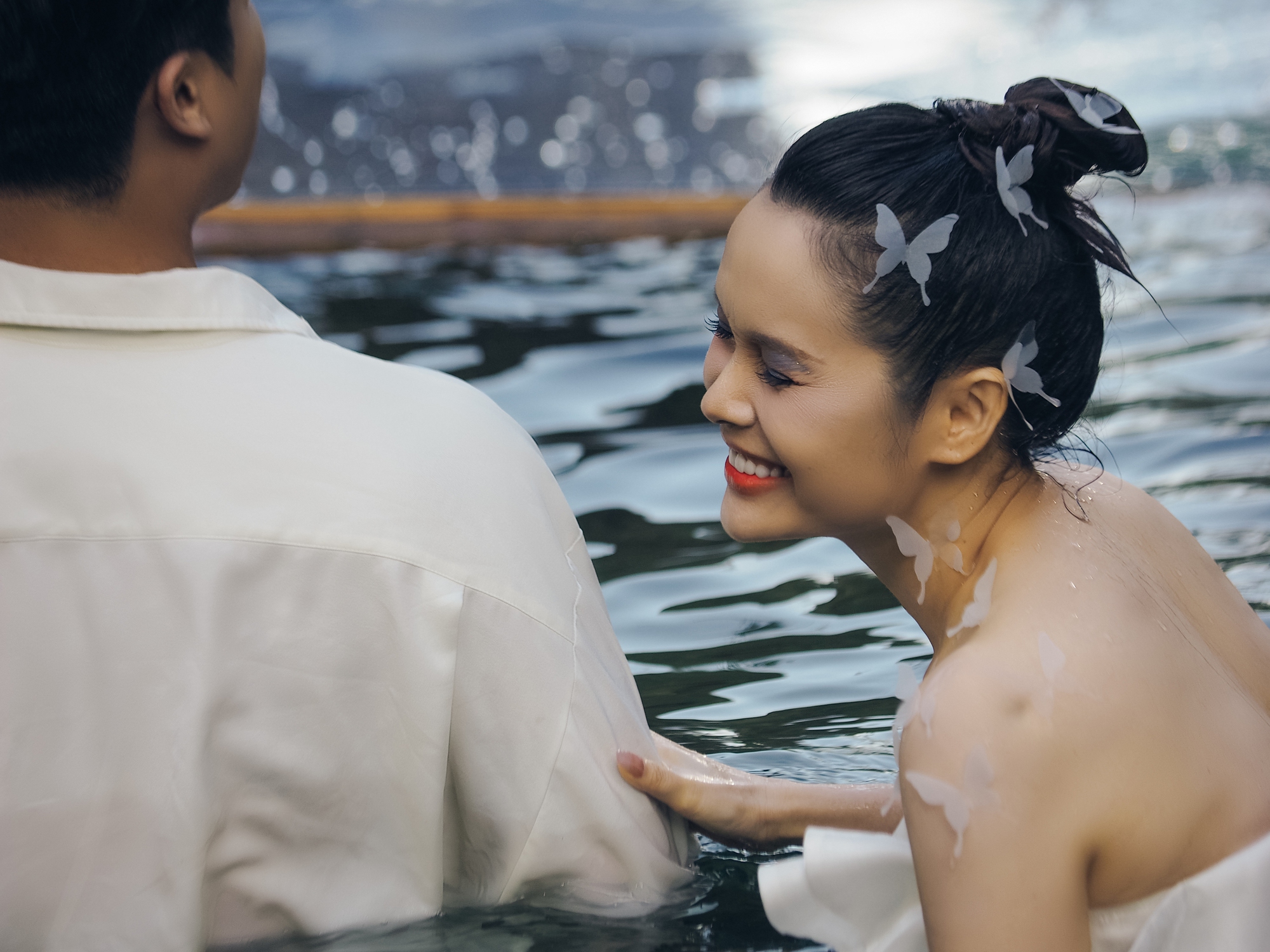 Đoàn Thúy Trang ra mắt 9 MV trong 10 ngày- Ảnh 7.