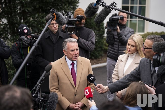 Đặc ph&aacute;i vi&ecirc;n của Tổng thống Donald Trump tiết lộ kế hoạch mới nhất về Ukraine - Ảnh 1.