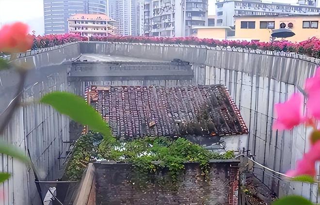 Nh&agrave; rộng chưa đến 30m2 được đền b&ugrave; 28 tỷ đồng nhưng gia chủ vẫn quyết kh&ocirc;ng di dời, lớn tiếng khẳng định: &ldquo;T&ocirc;i xứng đ&aacute;ng được bồi thường 52 tỷ&rdquo;- Ảnh 3.