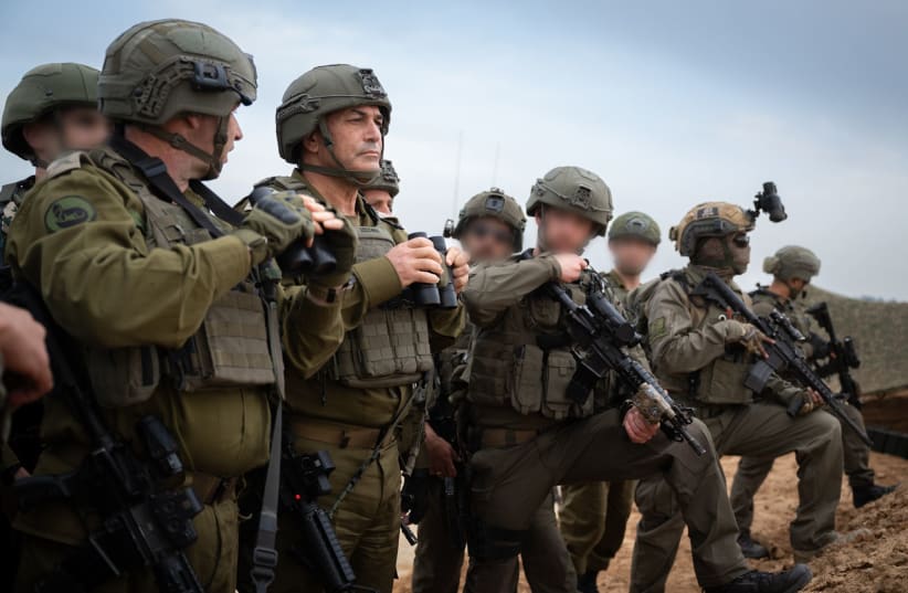 Quân đội Israel nhận lệnh chuẩn bị quay lại Gaza chiến đấu "ngay lập tức"- Ảnh 1. Quân đội Israel nhận lệnh chuẩn bị quay lại Gaza chiến đấu "ngay lập tức"- Ảnh 1.