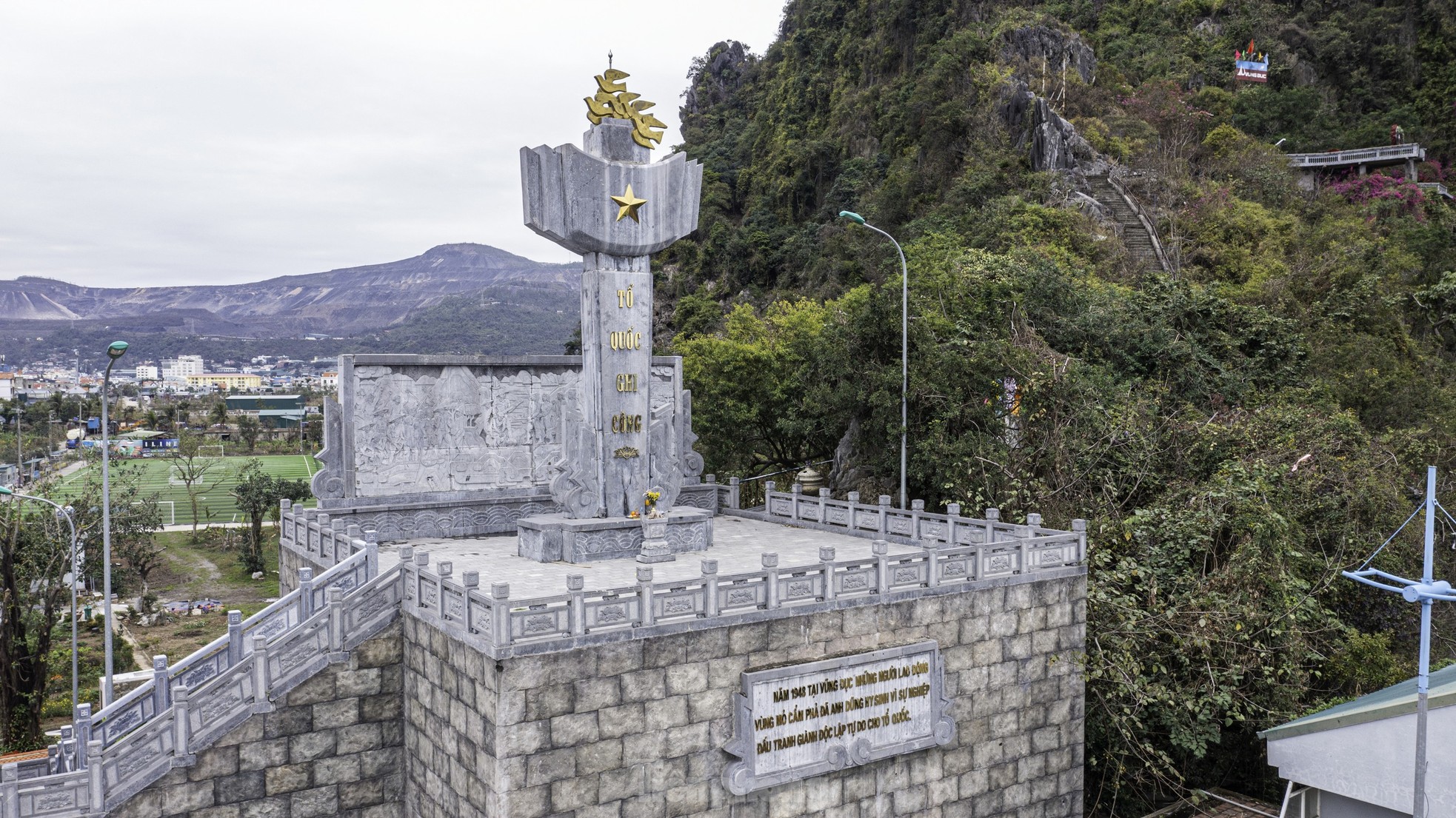 Động Cung Đình bị biến thành nơi tổ chức sự kiện gây tranh cãi - Ảnh 5.