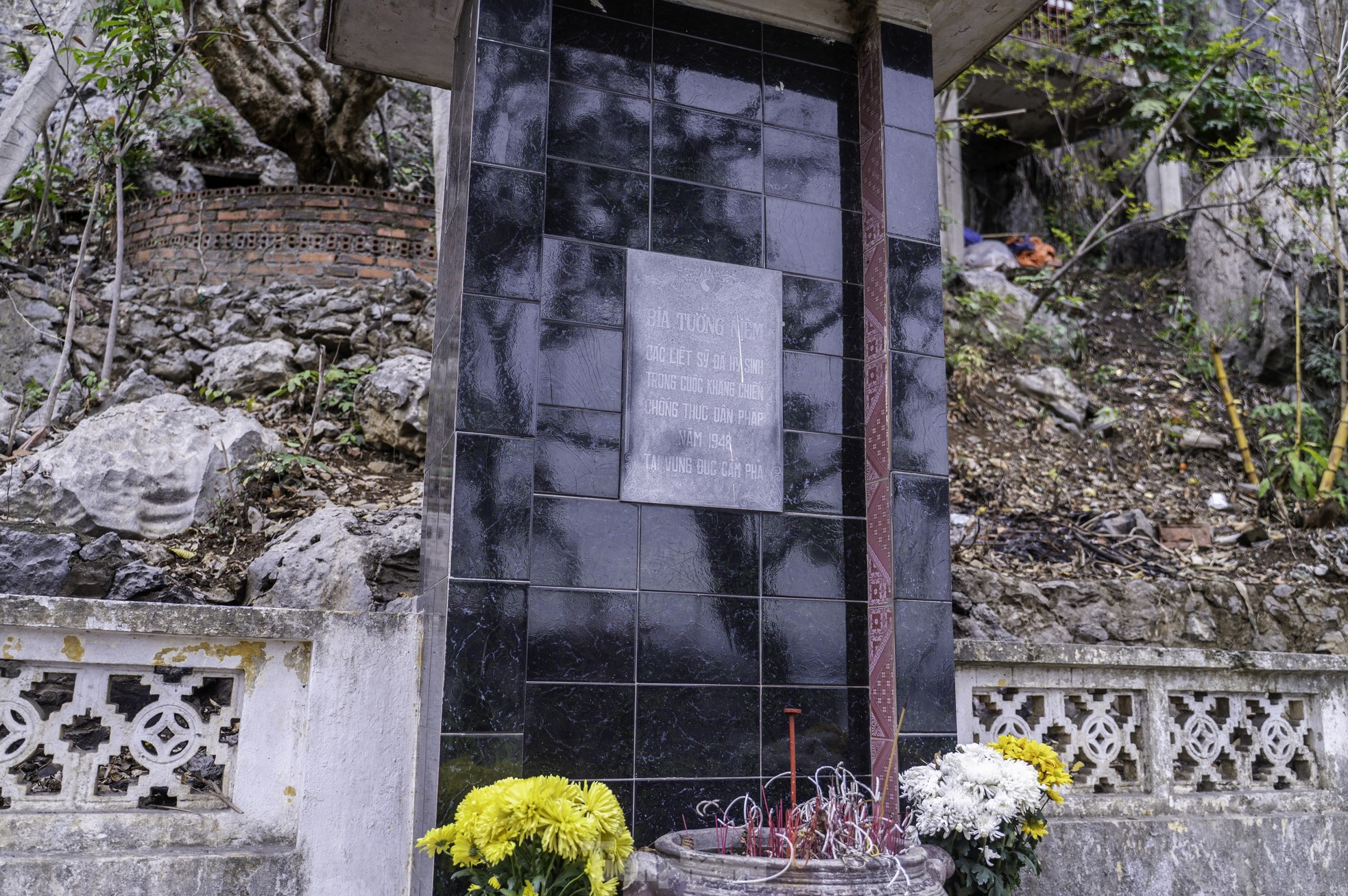 Động Cung Đình bị biến thành nơi tổ chức sự kiện gây tranh cãi - Ảnh 3.