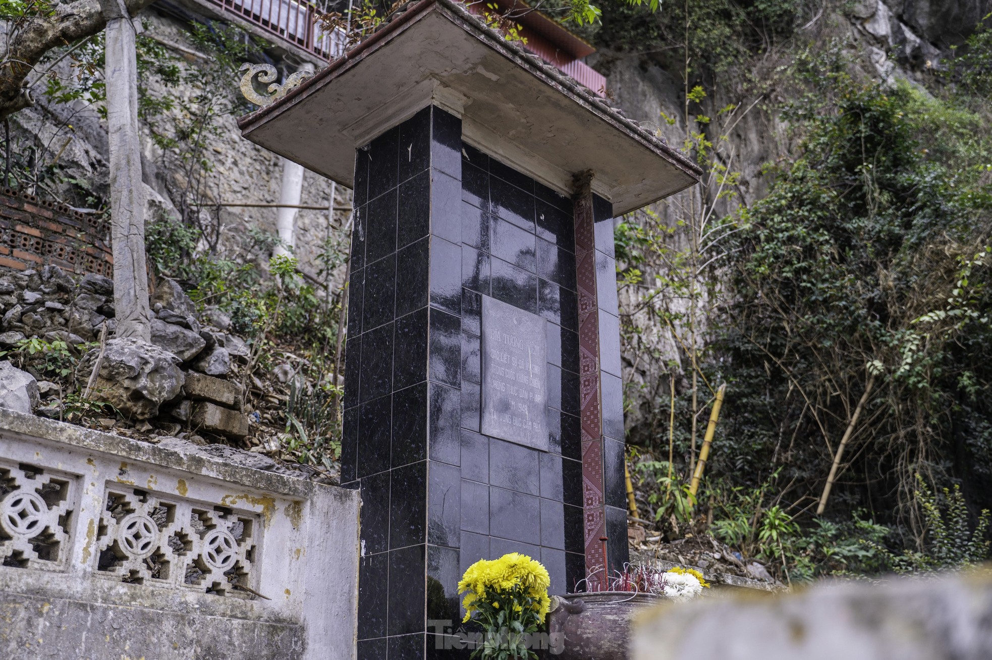 Động Cung Đình bị biến thành nơi tổ chức sự kiện gây tranh cãi - Ảnh 4.