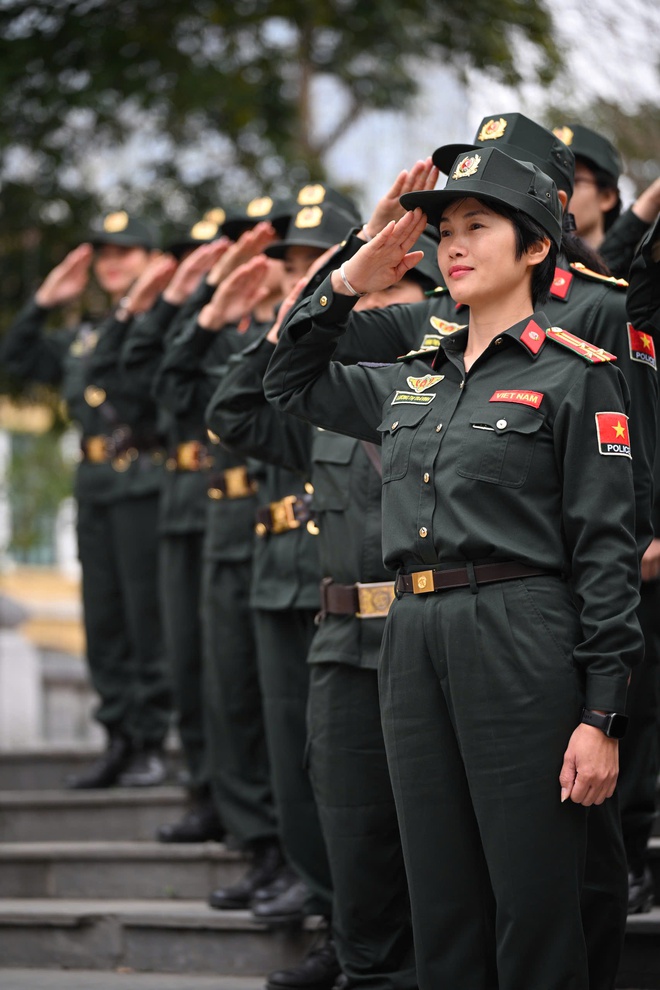 C&aacute;c nữ sĩ quan xinh đẹp Đơn vị Cảnh s&aacute;t G&igrave;n giữ h&ograve;a b&igrave;nh số 1 Việt Nam- Ảnh 3.