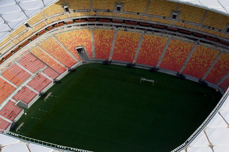 Bức ảnh ghi lại sự tương phản đ&aacute;ng kinh ngạc tr&ecirc;n tr&aacute;i đất ch&uacute;ng ta đang sống: &ldquo;Kh&ocirc;ng nơi n&agrave;o đặc biệt bằng&rdquo; - Ảnh 5.